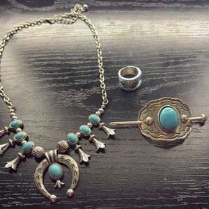 Turquoise western hair tie, necklace, and ring set ￼
